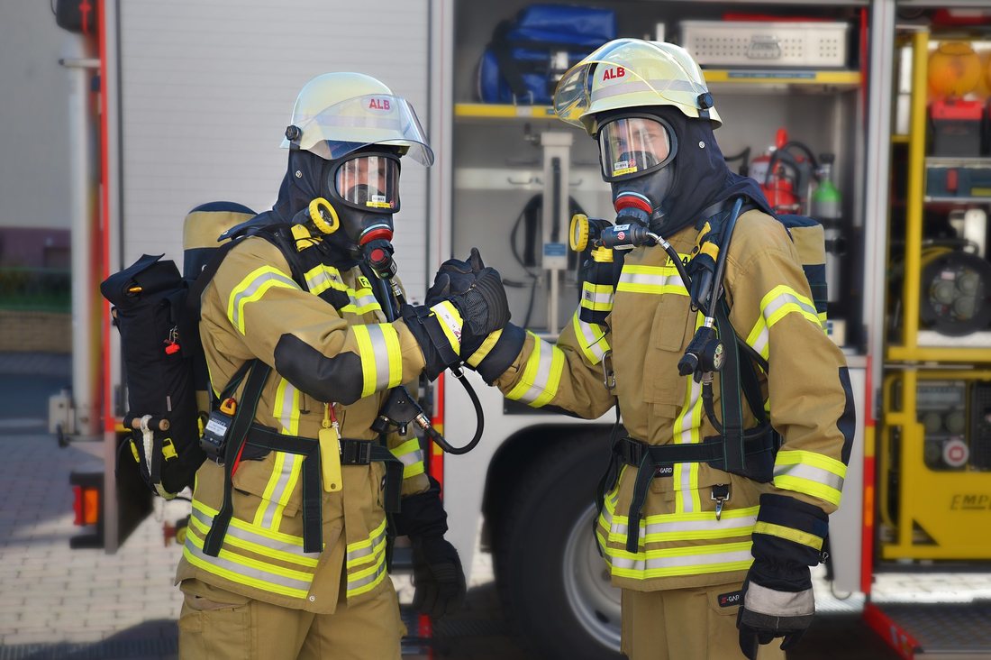 Firefighter training, online fire and EMS classroom courses